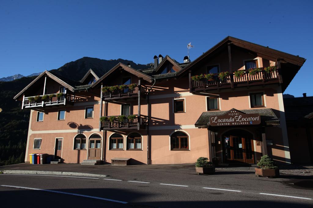Locanda Locatori Passo del Tonale Exterior foto